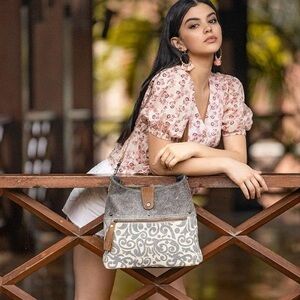 Myra Flourish Shoulder Bag